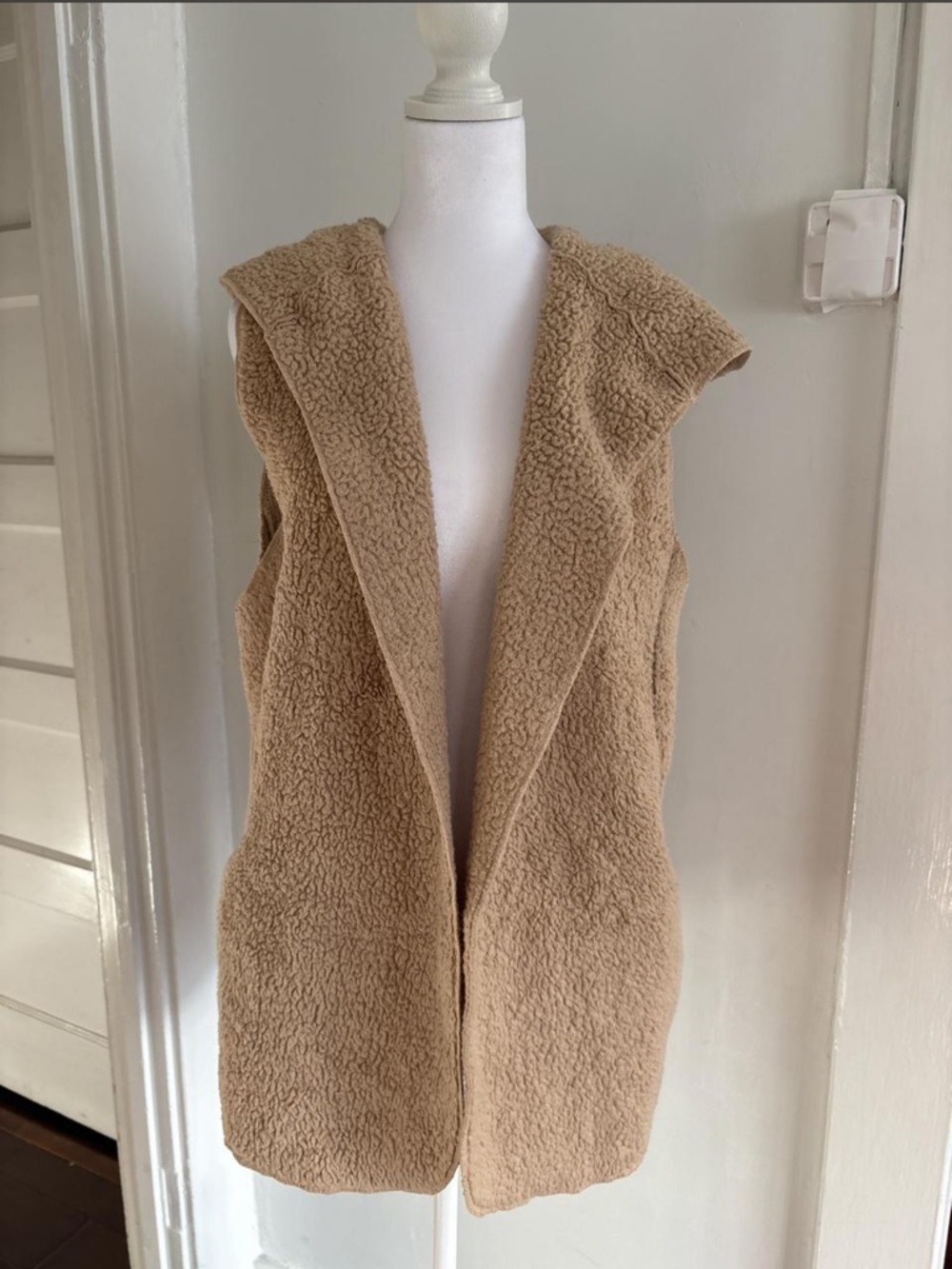 Love Tree Hooded Teddy Vest in Camel Beige